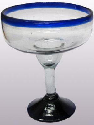 Ofertas / copas grandes para margarita con borde azul cobalto / Para cualquier fanático de las margaritas, éste juego de copas de vidrio soplado tiene un alegre borde azul cobalto.